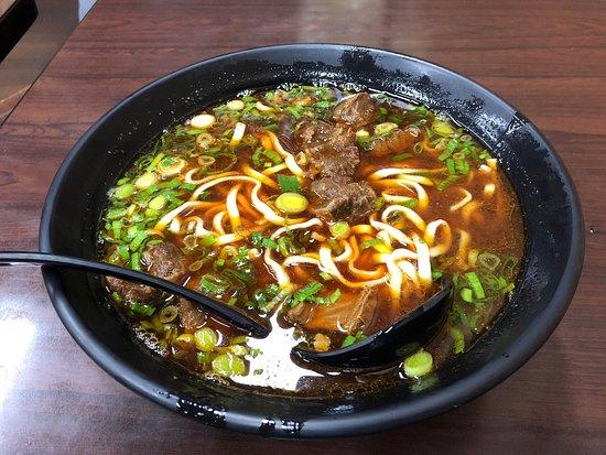 飄香牛肉麺